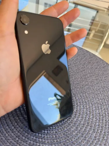 iPhone XR 