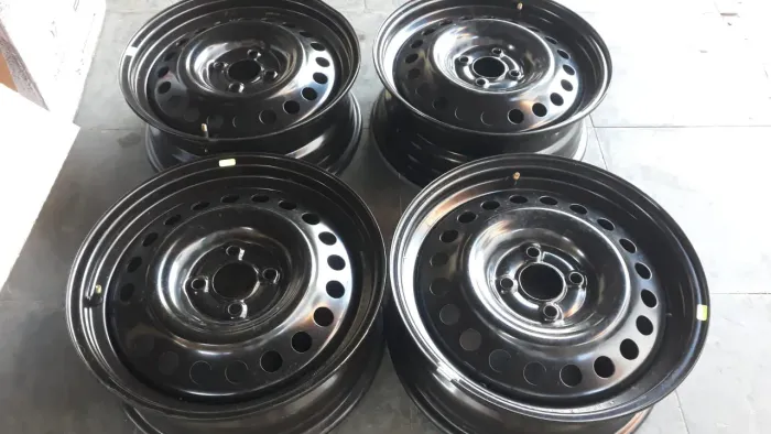 Rodas aro 16 Nissan 