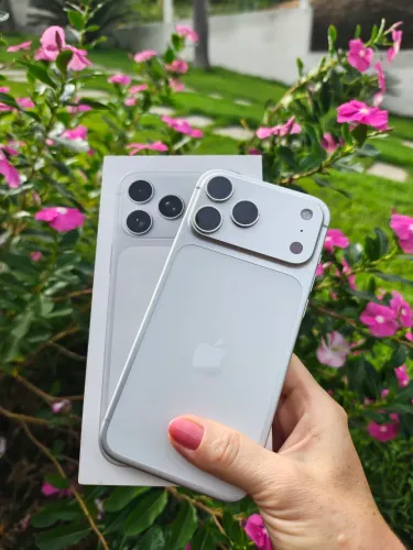 iPhone 17 Pro Max 256gb Silver - 99% Saúde Bateria Garantia Apple