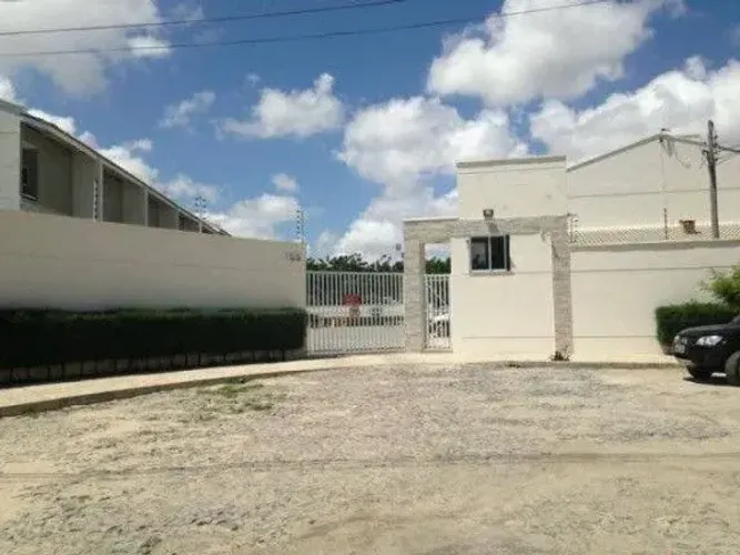 RESIDENCIAL ANDALUZIA - CASA DUPLEX - 3 QUARTOS - CONDOMÍNIO - LAGOA REDONDA