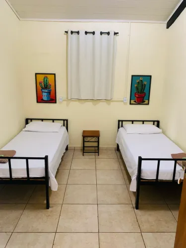 Quartos para alugar - Extrema-MG