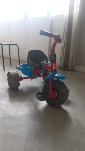 Triciclo / bicicleta Infantil bandeirantes