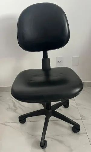 Cadeira de escritório ajustável