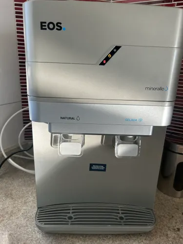 Purificador de agua EOS com compressor agua gelada