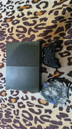 Xbox one s 1TB verde militar ENVIO OLX