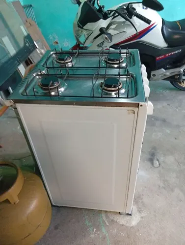 Vende-se fogão 4 bocas