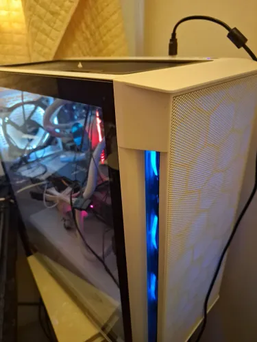 PC Gamer i5 10400F RTX 3050 8GB 16 GB de RAM