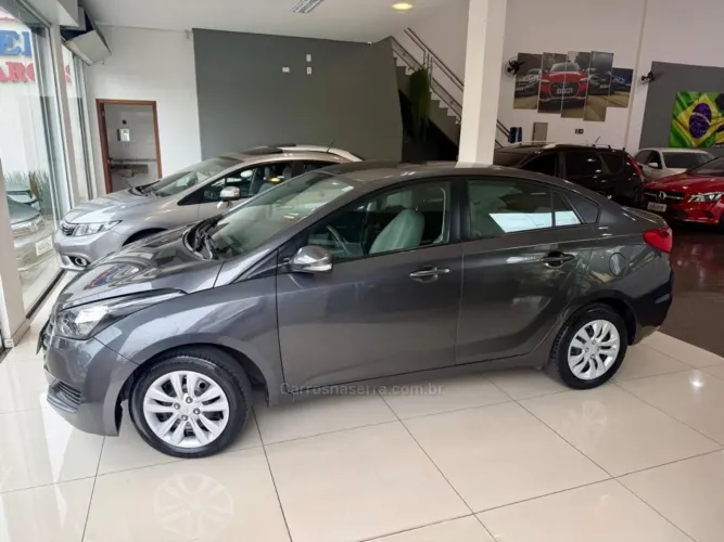 Hyundai HB20S Comfort 1.0 Flex 12V Mec. 2017