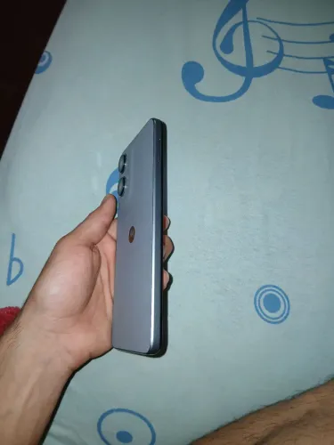 Moto G35 900$ 