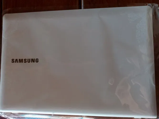 Moldura de Notebook Sansung
