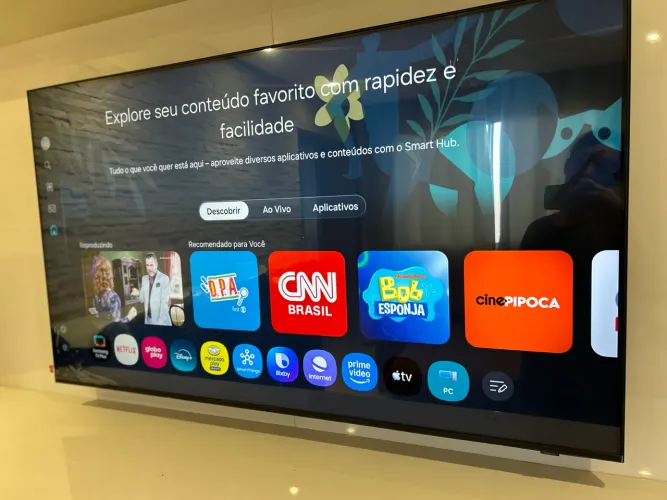 Smart TV 55" Samsung 4K UHD Crystal UHD
