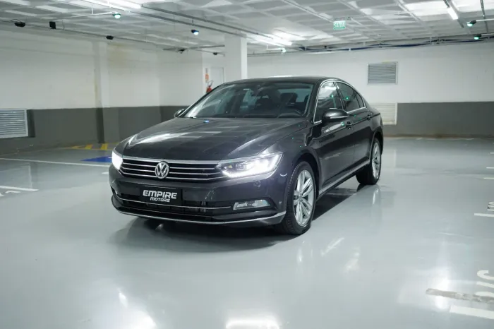 Volkswagen Passat Highline 2.0 TSI 220cv Tip. 2018