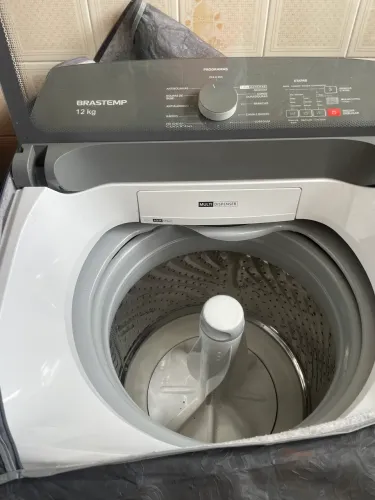 Máquina de lavar , pra tirar peças 