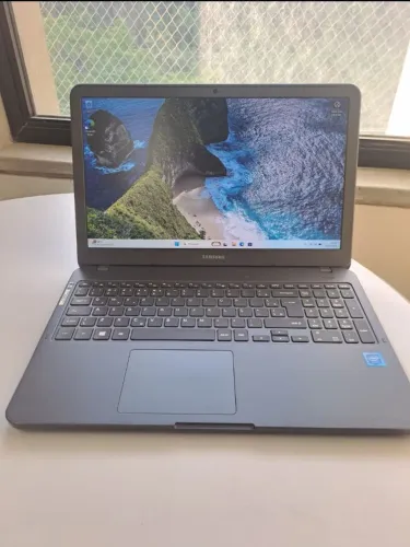 Notebook Samsung Rápido e não trava