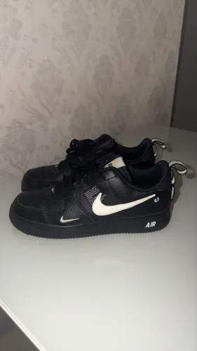 Nike Air Force 1 Low Utility Black White
