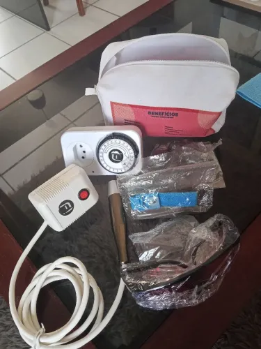 Vendo aparelho ilib, terapia utilizando a luz e o sangue do próprio corpo.