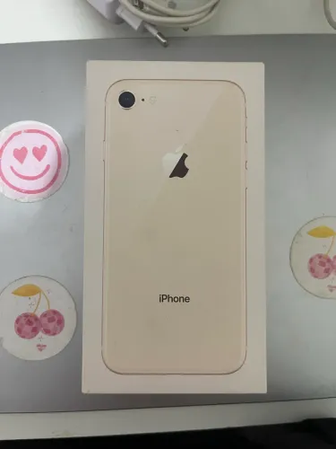 iPhone 8