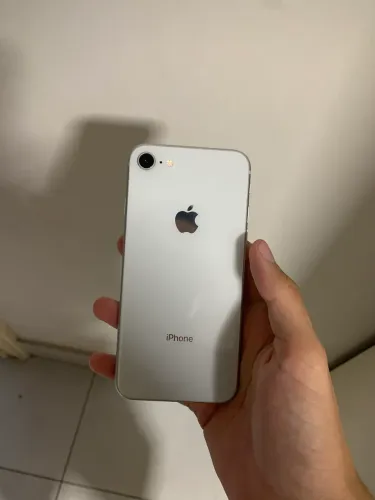 iPhone 8