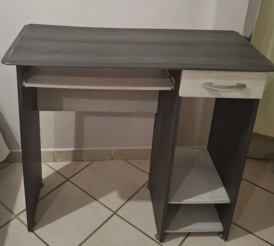 Escrivaninha para computador