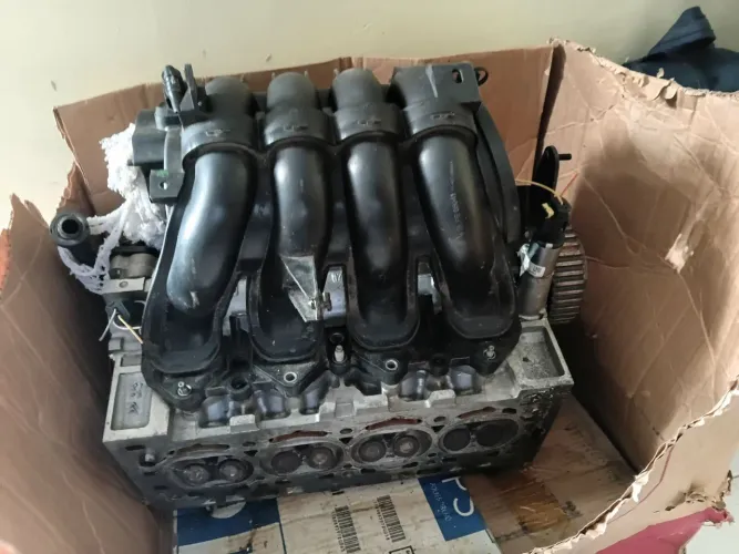 Cabeçote carro cetroen 680