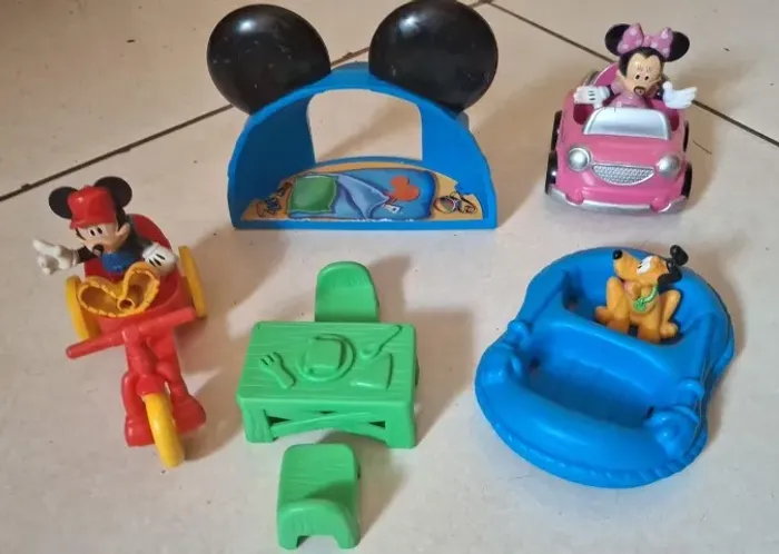Brinquedo "Acampamento do Mickey Mouse"