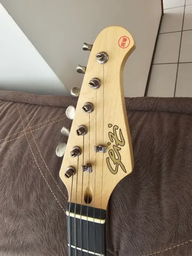 Guitarra SEIZI Shinobi vintage