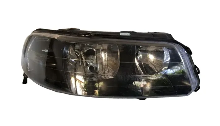 Farol VW Gol Saveiro Voyage G3 1999/2005 Original Lado Direito Com Detalhe