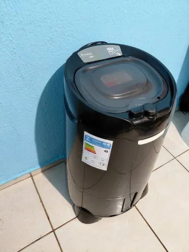 Centrífuga Grande novinha Entrego