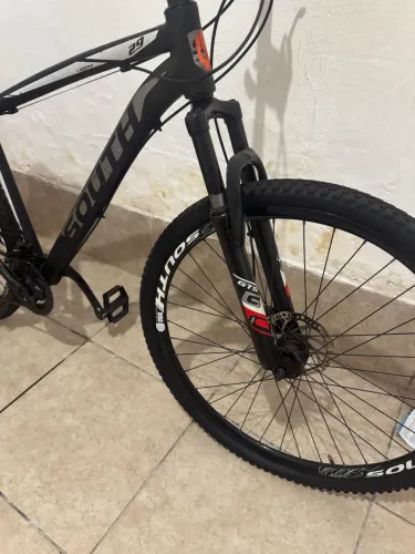 Bicicleta South Legend Aro 29 Mountain Bike - Linda e Pronta para Rodar!