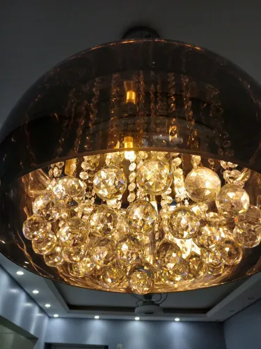 Vendo Lustre yamamura cristais, 60cm excelente estado de conservação 36 pontas