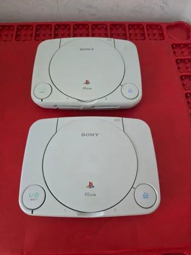 Lote de 2 ps1 slim.