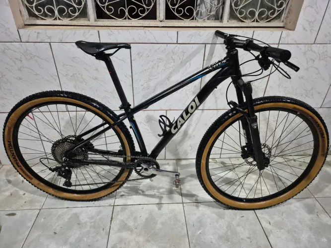 Bicicleta Caloi Vitus com Manitou