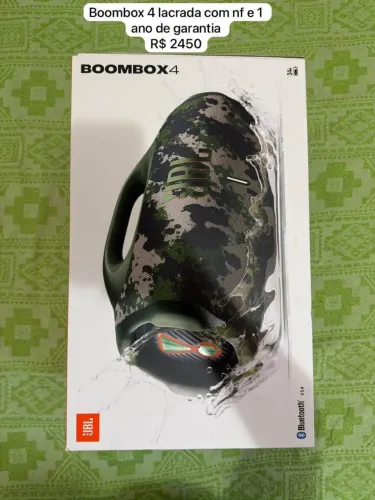 Boombox 4 lacrada com nf e 1 ano de garantia