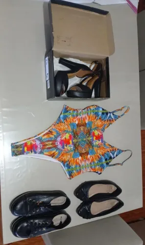 VENDO 4 PEÇAS !!! CONTATO: *