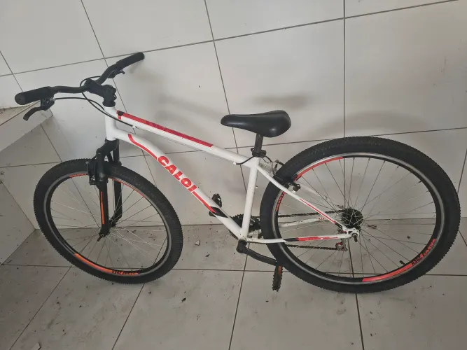 Vendo bicicleta semi nova da marca Caloi velox