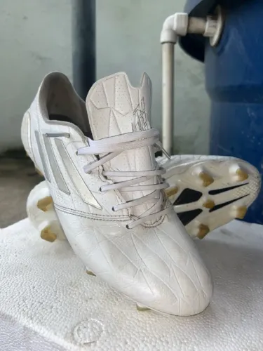 CHUTEIRA ADIDAS F50 ADIZERO IV LEATHER ELITE FG - GX3911