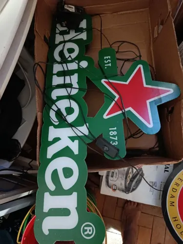 Letreiro luminosos heineken