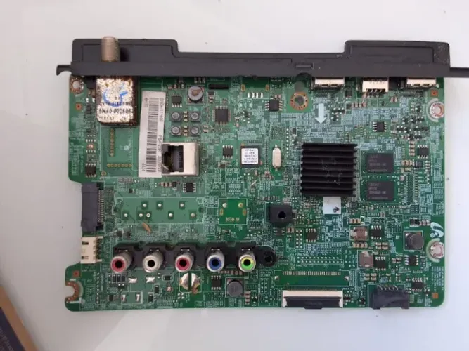 Placa Principal Samsung BN94-11169P - UN40J5200AG - Testada