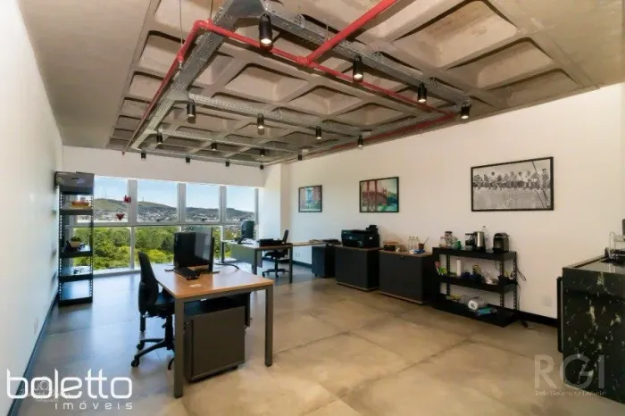 Sala Comercial à venda em Petrópolis