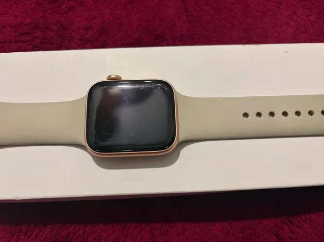 Apple Watch SE