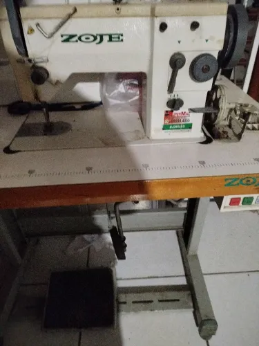 Máquina de costura