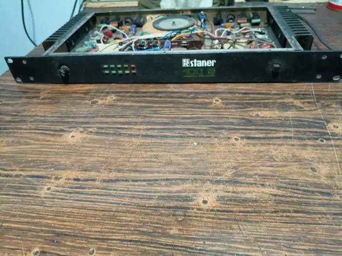 Amplificador staner 100s