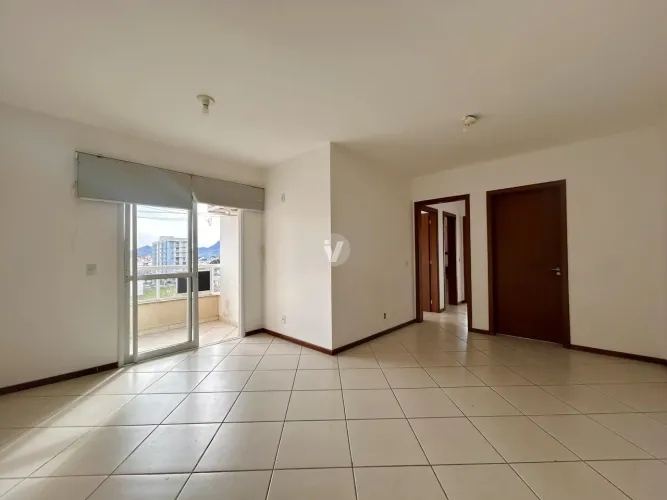 Apartamento dois dormitórios semi mobiliado no bairro Camobi.