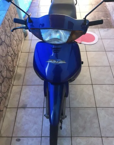 Moto biz 100 es