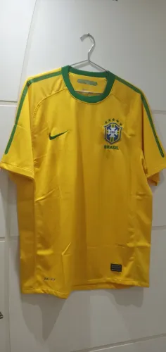 CAMISA NIKE RETRÔ OFICIAL DO BRASIL COPA DO MUNDO 2010