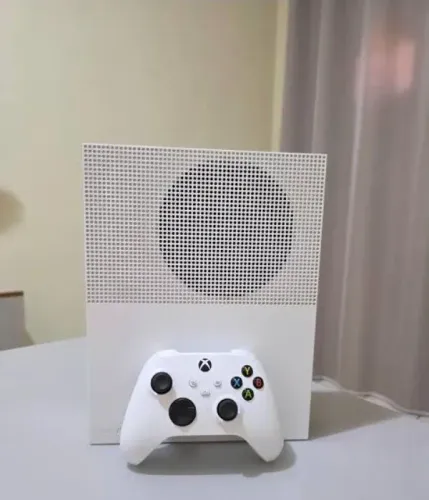 XBOX ONE S 500GB + 1 CONTROLE