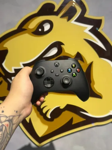 CONTROLE XBOX SERIES ORIGINAL - SEMINOVO - SOMOS LOJA - TEMOS GARANTIA