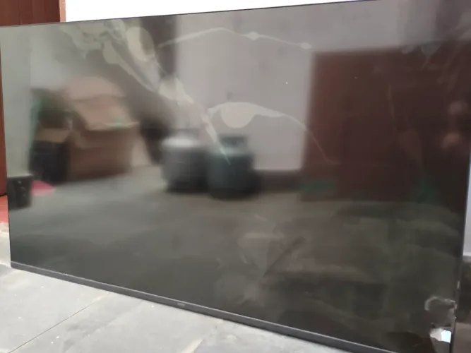 TV Smart 65" Philips 4K 65PUG7408/78 (Tela Quebrada / Para Peças)