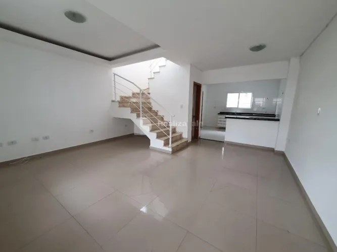 Locação | Sobrado 3 Dorms no Residencial Contemporâneo com Quintal e Gourmet