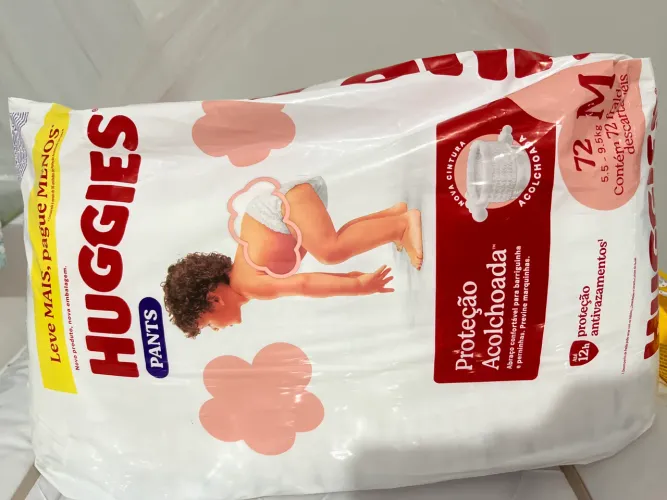 Fralda huggies tamanho M 72 uni.